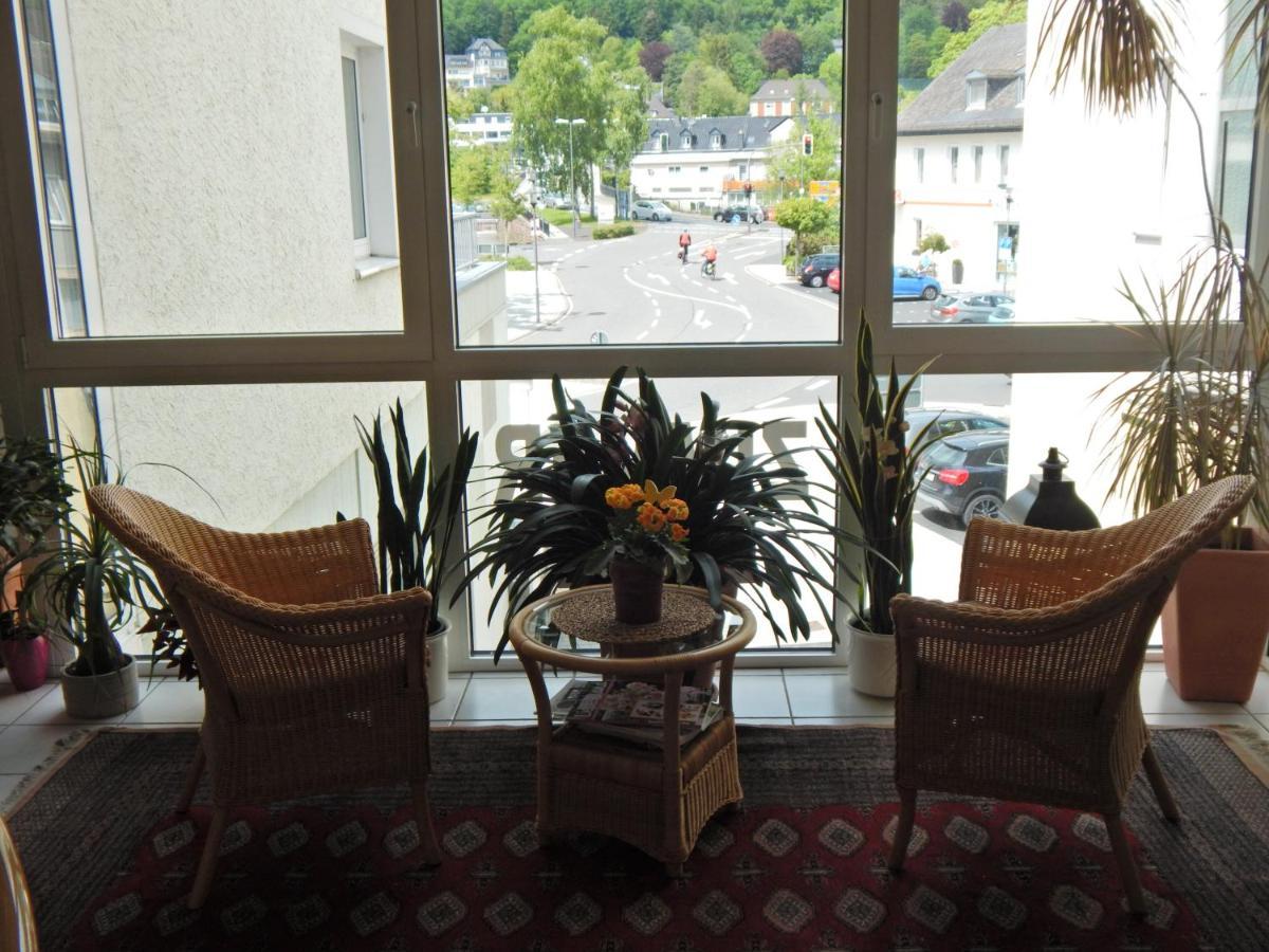 Hotel garni Am Brunnenplatz Gerolstein Buitenkant foto